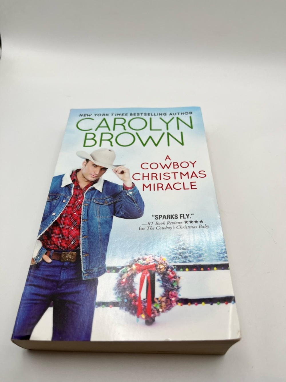 Carolyn Brown A Cowboy Christmas Miracle - Holiday Romance Paperback